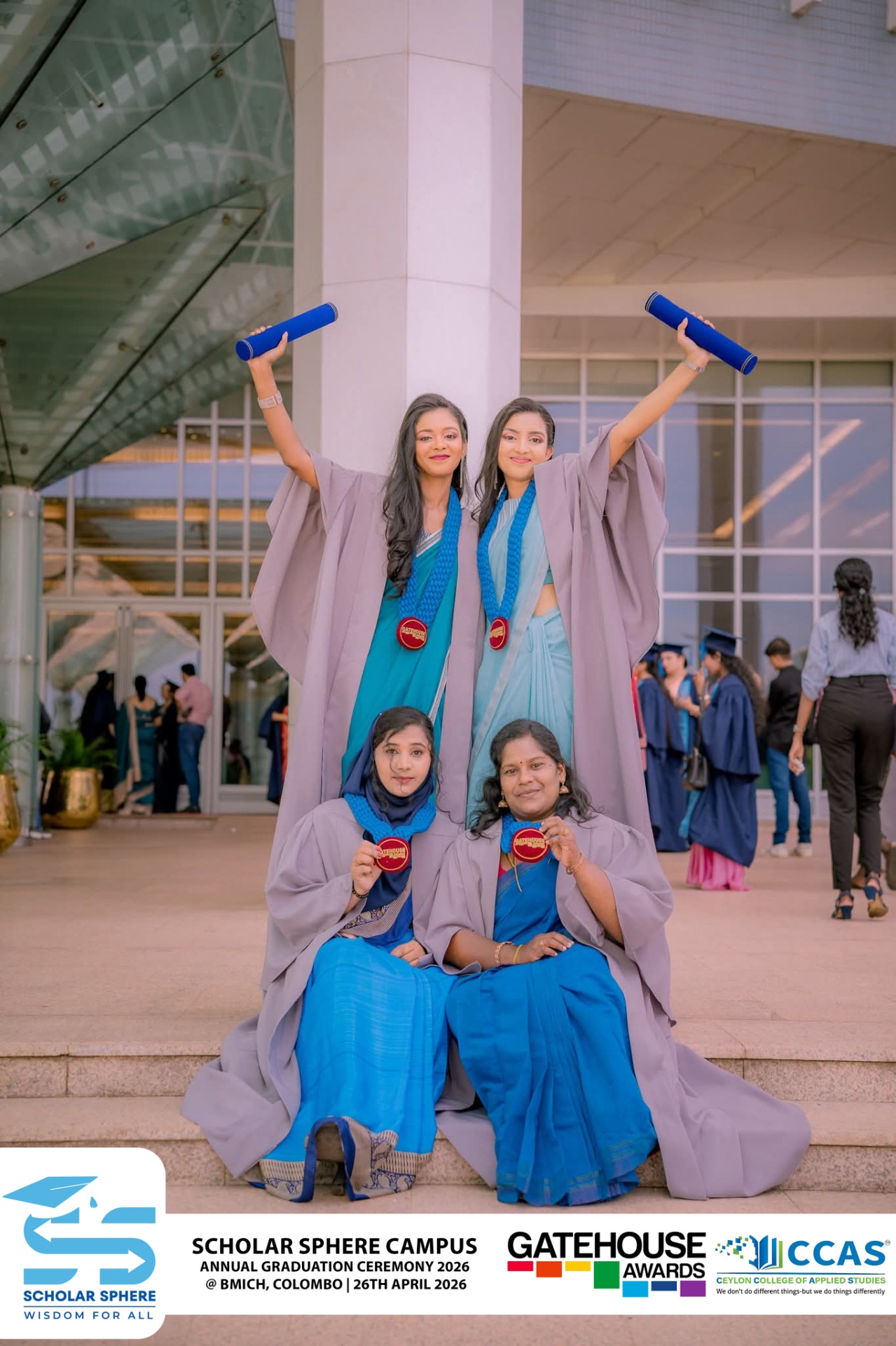 Scholar Sphere Campus graduates celebrating